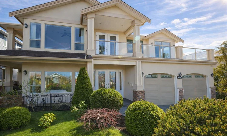 6455 Groveland Drive
