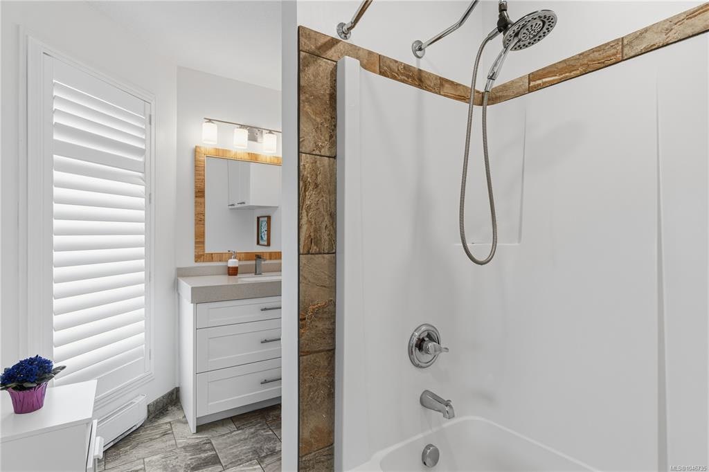 228-330 Dogwood Street, Parksville, BC, V9P 1P7 - 11