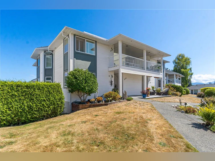 228-330 Dogwood Street, Parksville, BC, V9P 1P7 - 2