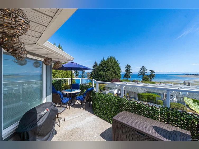 228-330 Dogwood Street, Parksville, BC, V9P 1P7