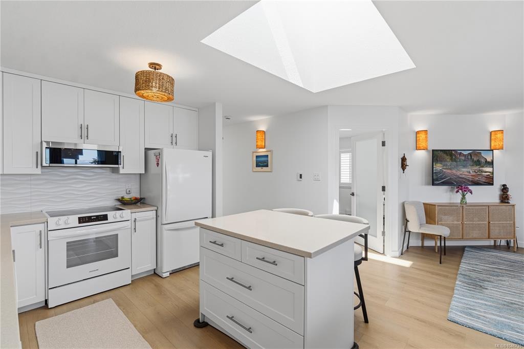 228-330 Dogwood Street, Parksville, BC, V9P 1P7 - 14