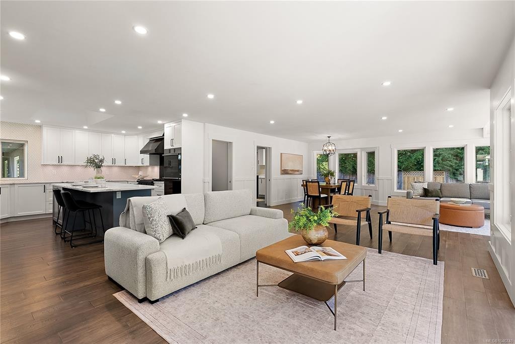 657 Cromarty Avenue - 5