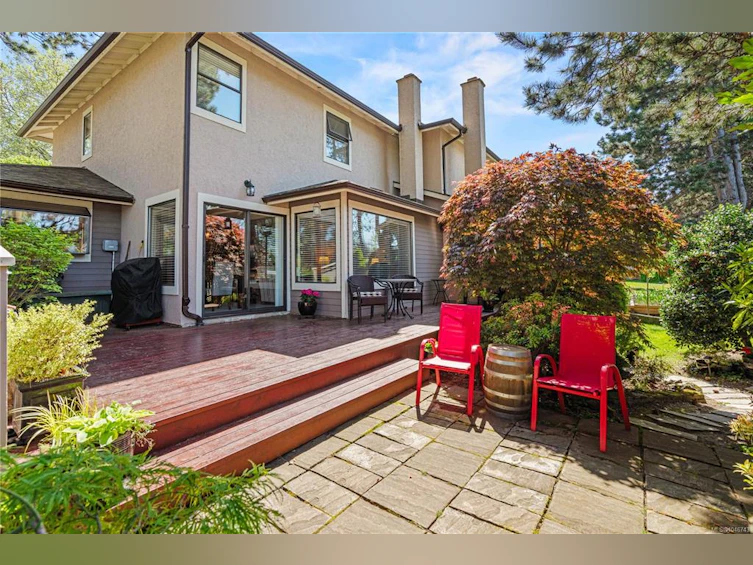 18-1309 Mckenzie Avenue, Saanich, BC, V8P 2M1 - 3