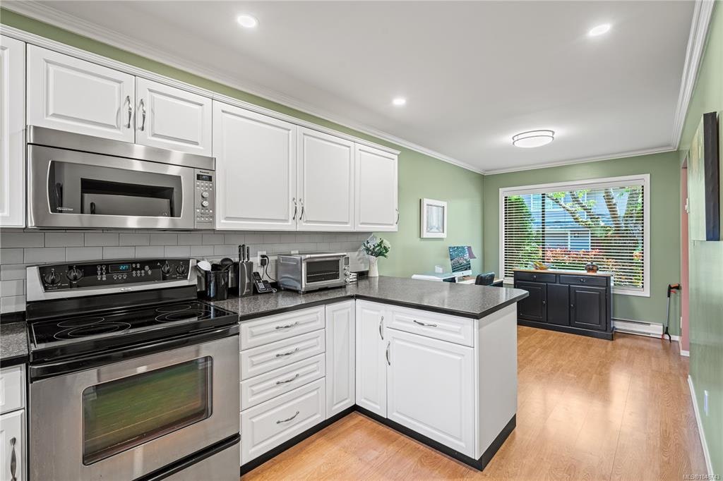 18-1309 Mckenzie Avenue, Saanich, BC, V8P 2M1 - 15