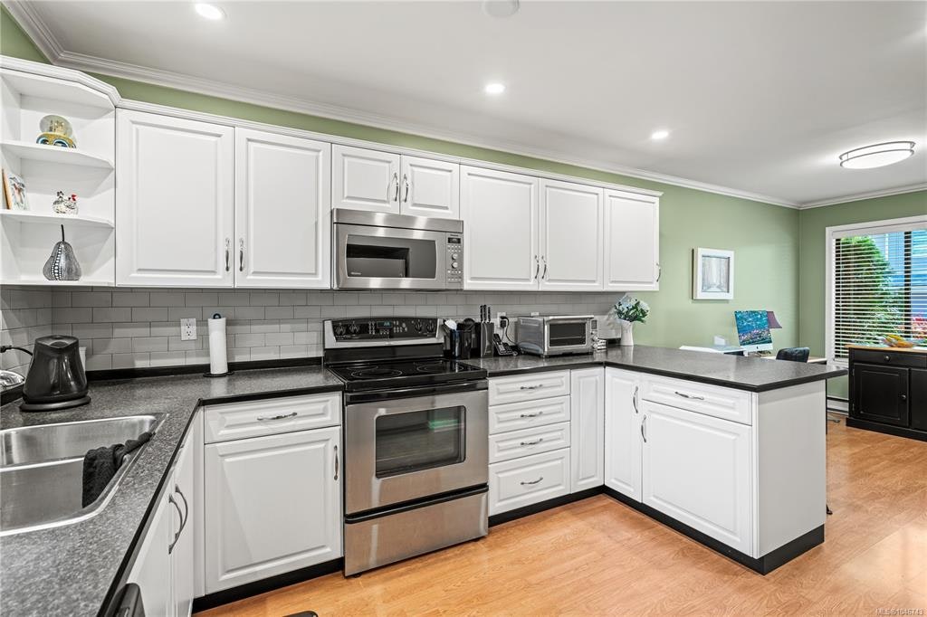 18-1309 Mckenzie Avenue, Saanich, BC, V8P 2M1 - 13