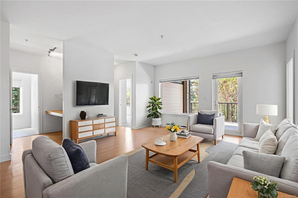 303-286 Wilfert Road - 4