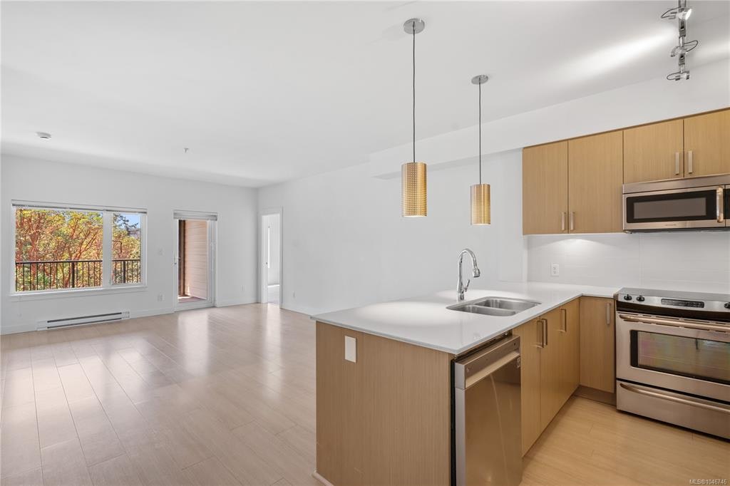303-286 Wilfert Road - 3
