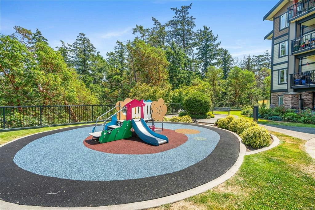 303-286 Wilfert Road, Colwood, BC, V9C 0H6 - 39