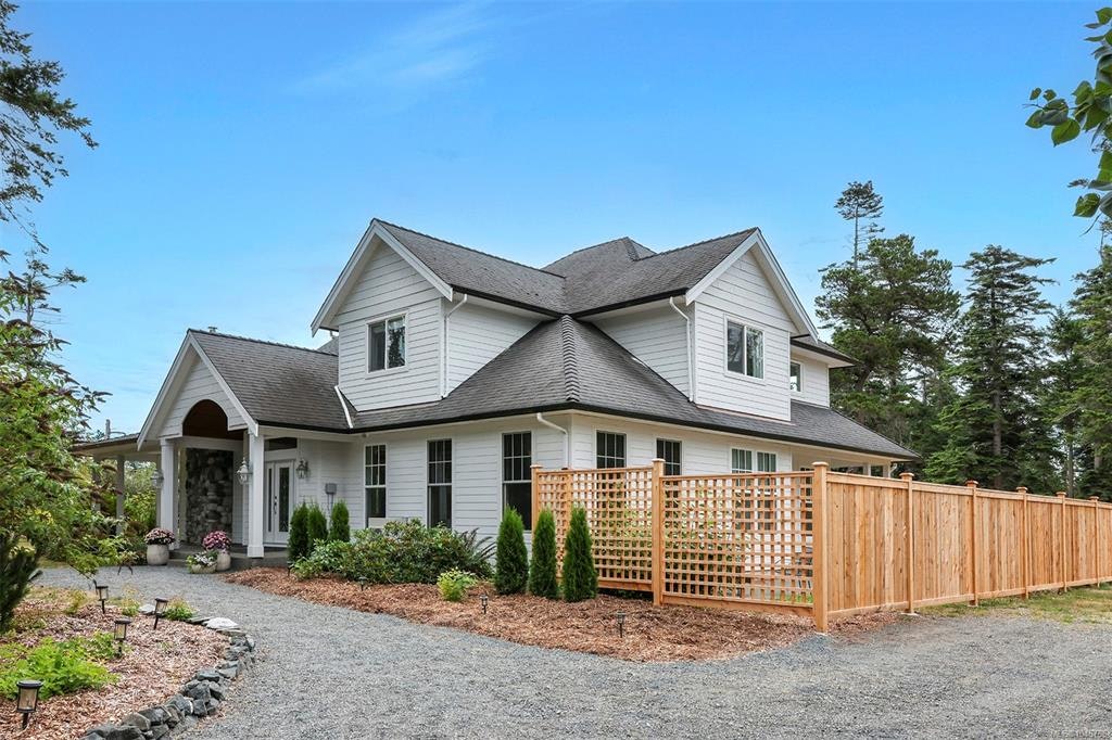 485 Southwind Road, Comox, BC, V9M 3T9