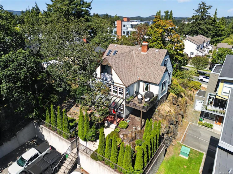 5-235 Island Highway, View Royal, BC, V9B 1G3