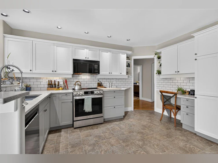 5-235 Island Highway, View Royal, BC, V9B 1G3 - 12