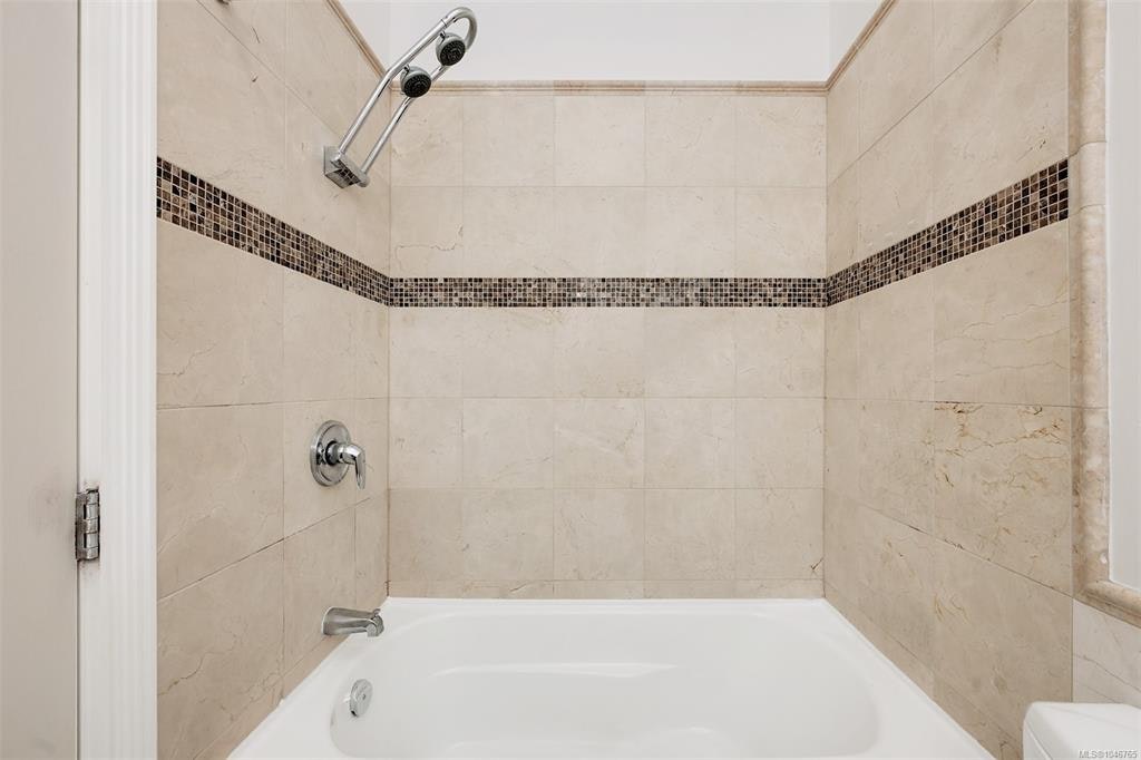 203-1602 Quadra Street, Victoria, BC, V8W 2L4 - 20