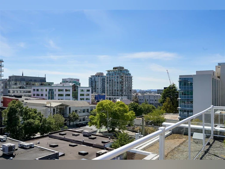 203-1602 Quadra Street, Victoria, BC, V8W 2L4 - 30