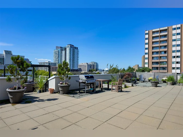 203-1602 Quadra Street, Victoria, BC, V8W 2L4 - 37