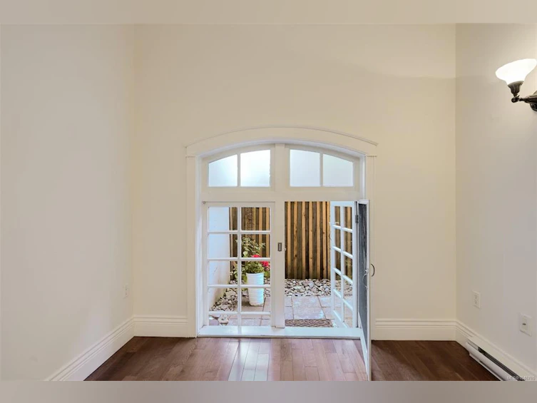 203-1602 Quadra Street, Victoria, BC, V8W 2L4 - 21