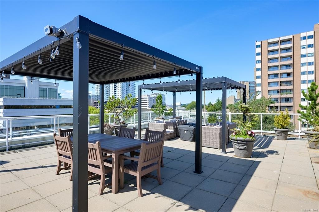 203-1602 Quadra Street, Victoria, BC, V8W 2L4 - 31