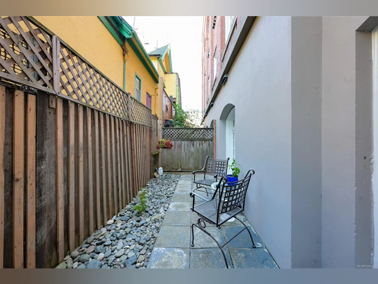 203-1602 Quadra Street, Victoria, BC, V8W 2L4 - 22