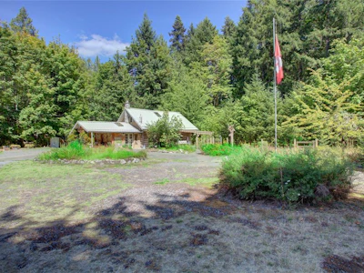 4389 Creighton Road - 4