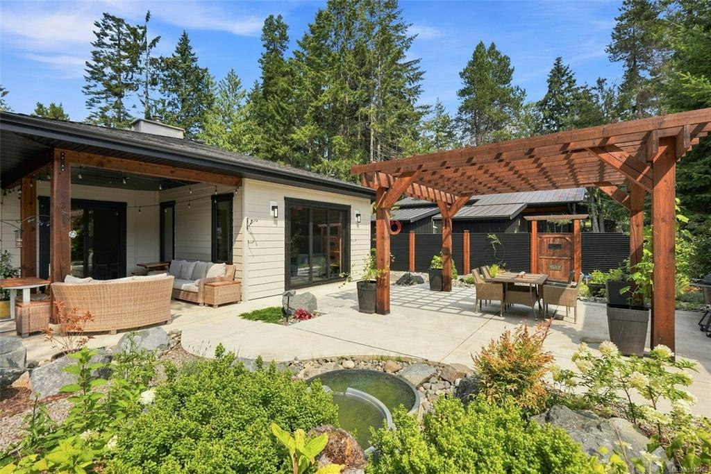 935 Meadowlark Place, Qualicum Beach, BC, V9K 1M6