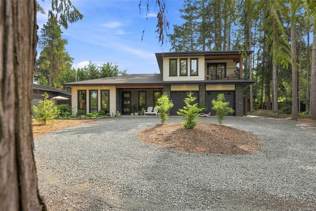 935 Meadowlark Place, Qualicum Beach, BC, V9K 1M6