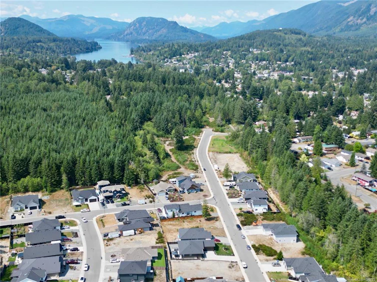 144 Edgewood Drive, Lake Cowichan, BC, V0R 2G0 - 6