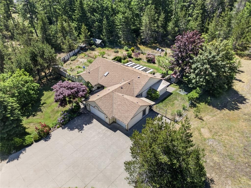 657 Sierra Pines Road, Comox, BC, V9M 3W8