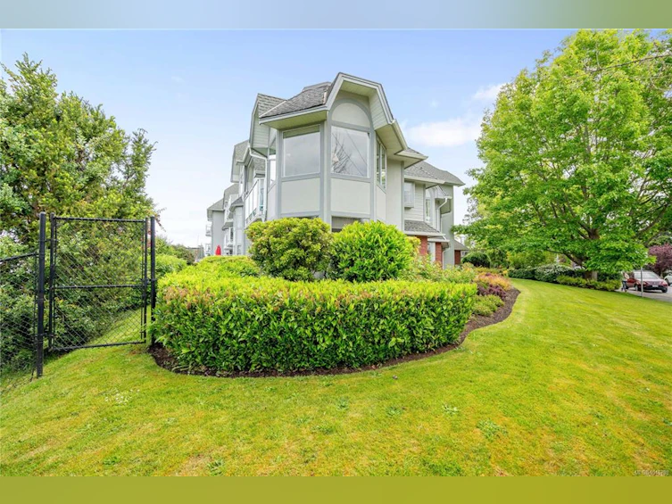 101-10431 Resthaven Drive, Sidney, BC, V8L 3H6 - 20