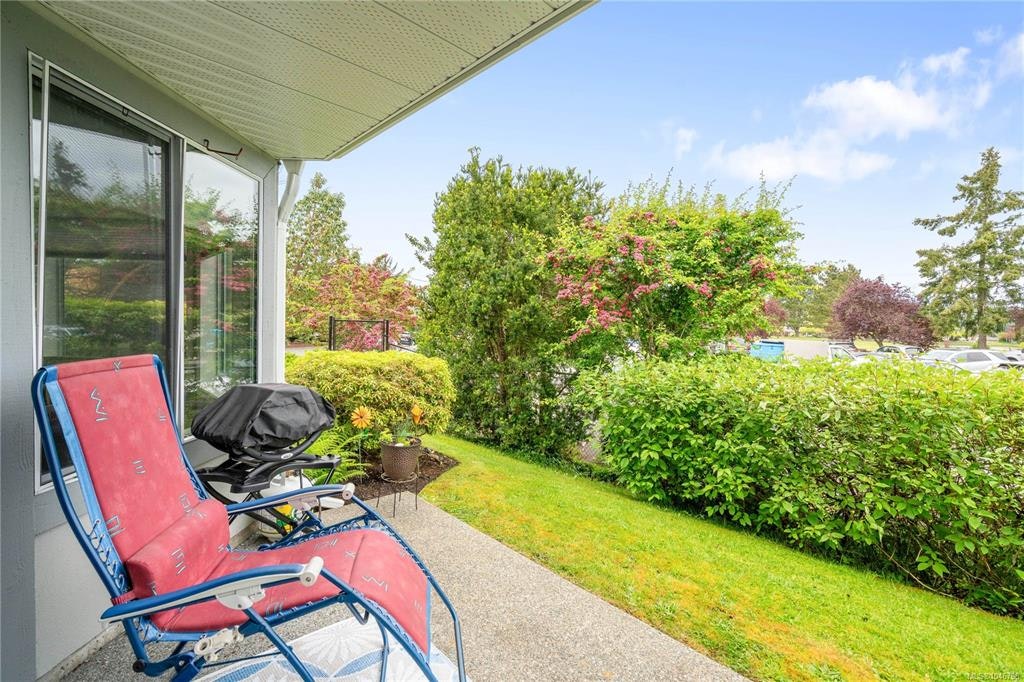 101-10431 Resthaven Drive - 4