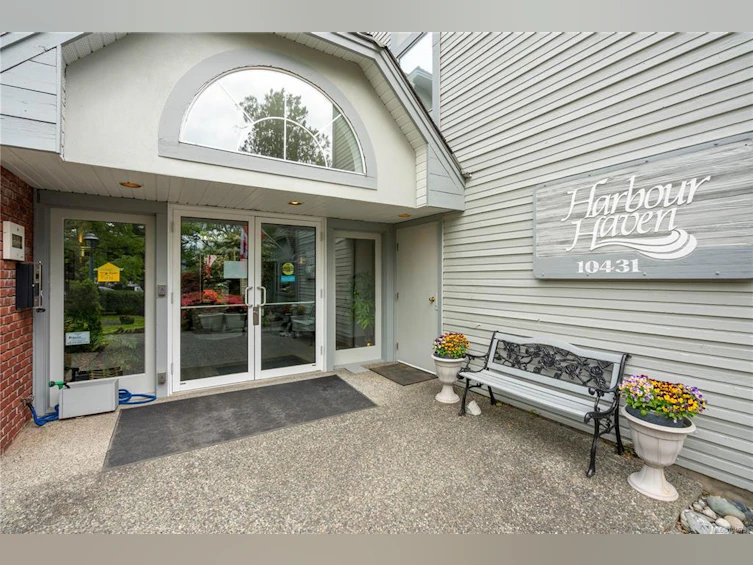 101-10431 Resthaven Drive, Sidney, BC, V8L 3H6 - 43