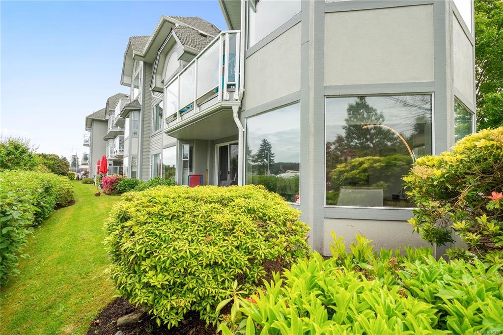 101-10431 Resthaven Drive, Sidney, BC, V8L 3H6 - 7