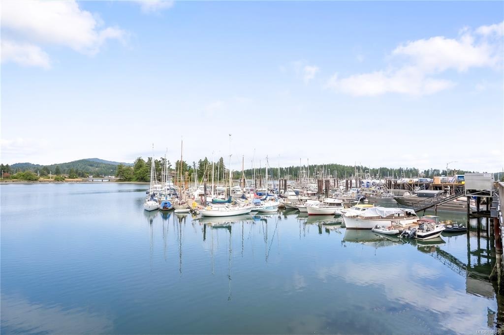 101-10431 Resthaven Drive, Sidney, BC, V8L 3H6 - 30