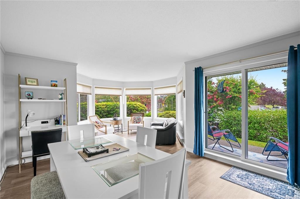 101-10431 Resthaven Drive, Sidney, BC, V8L 3H6 - 4