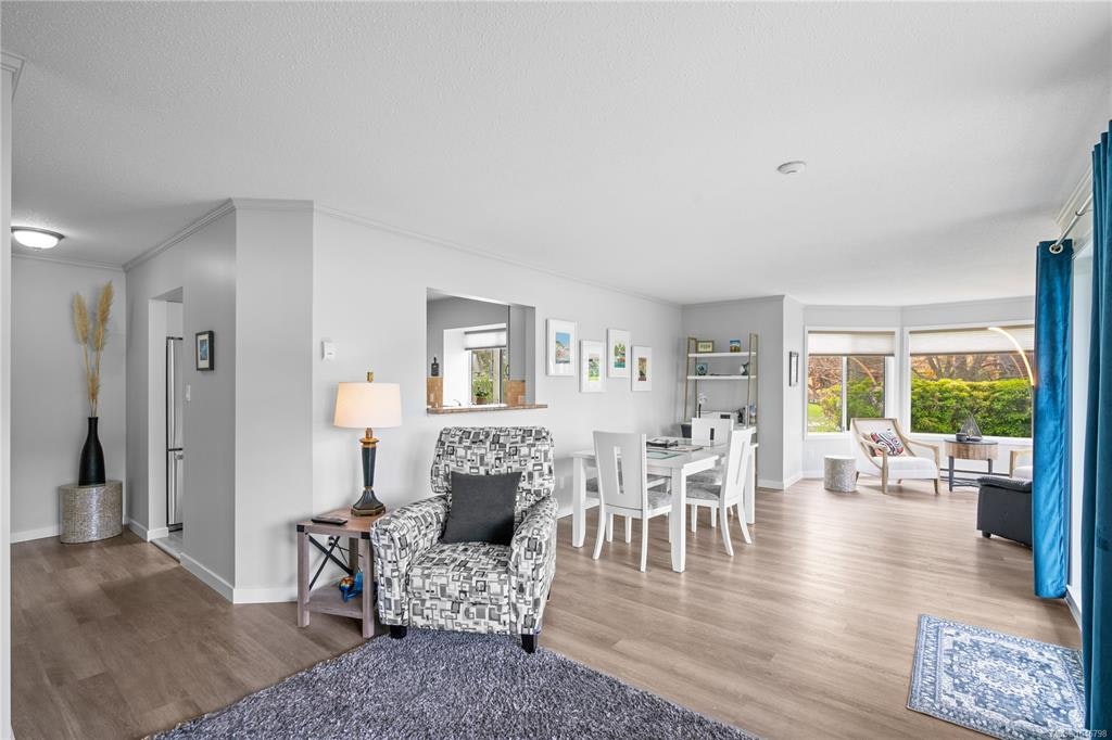 101-10431 Resthaven Drive, Sidney, BC, V8L 3H6 - 14
