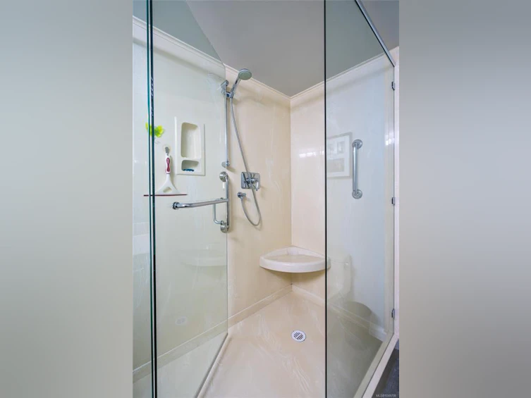 101-10431 Resthaven Drive, Sidney, BC, V8L 3H6 - 27