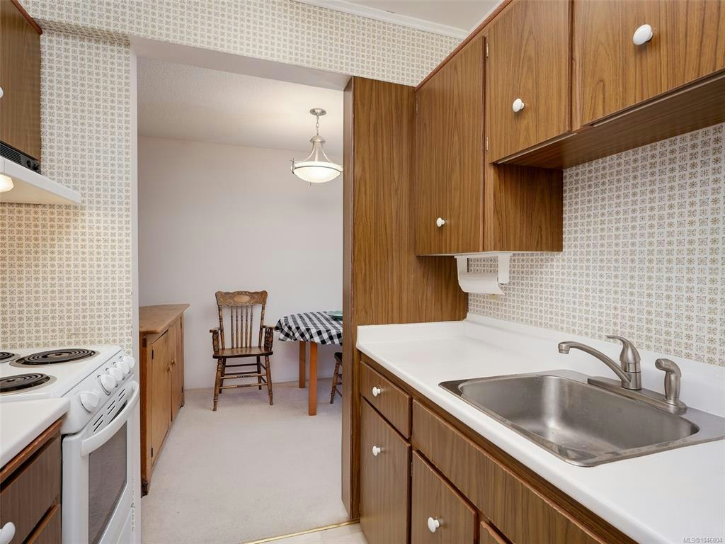 401-964 Heywood Avenue, Victoria, BC, V8V 2Y5 - 11