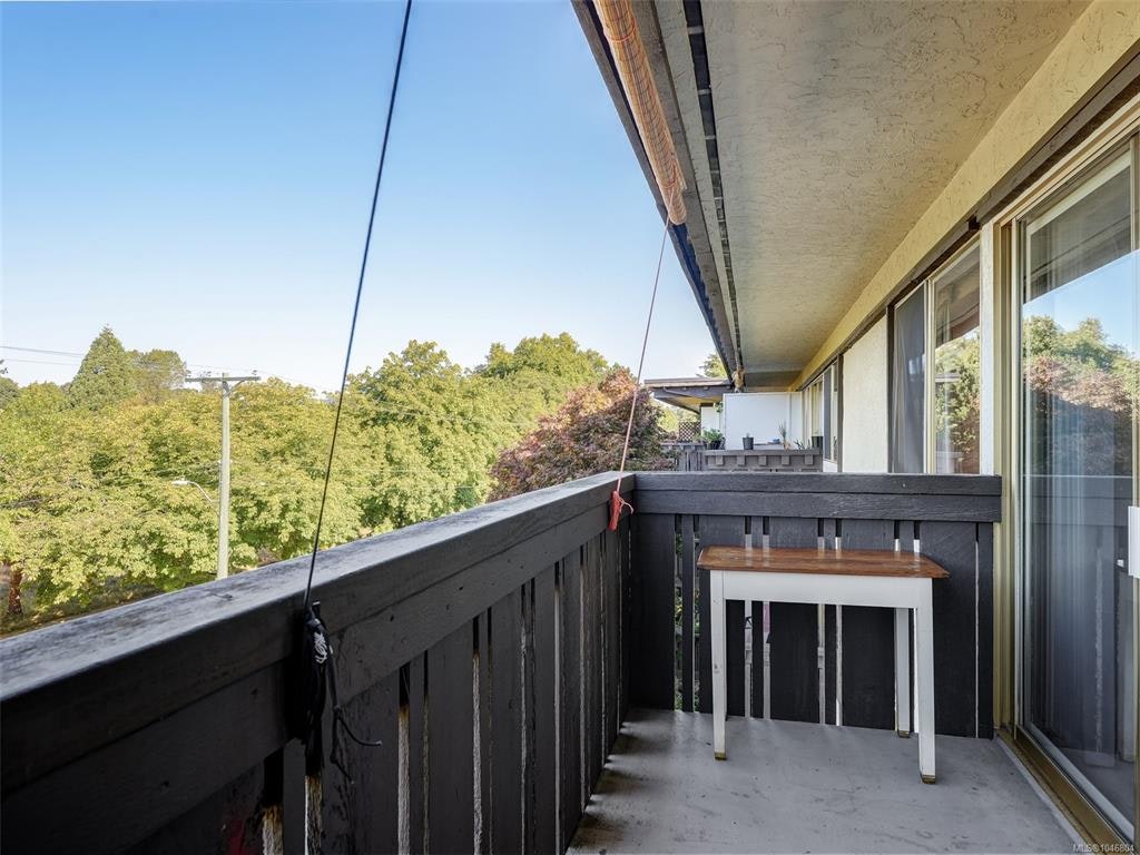 401-964 Heywood Avenue, Victoria, BC, V8V 2Y5 - 19