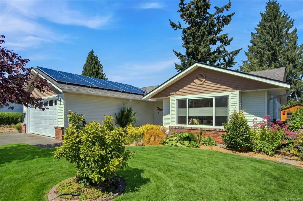 701 Ermineskin Avenue, Parksville, BC, V9P 2L4