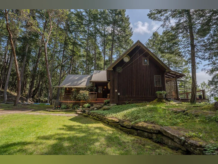 231 Halibut Hill Road, Mudge Island, BC, V0R 1X6