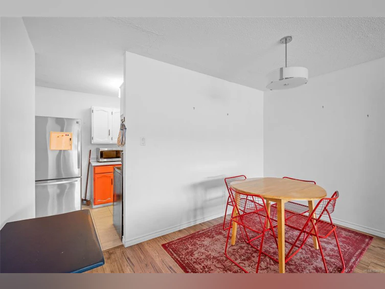 203-1116 Queens Avenue, Victoria, BC, V8T 1M9 - 11