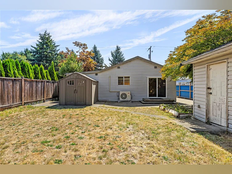 2454 E 5th Street, Courtenay, BC, V9N 8J2 - 26