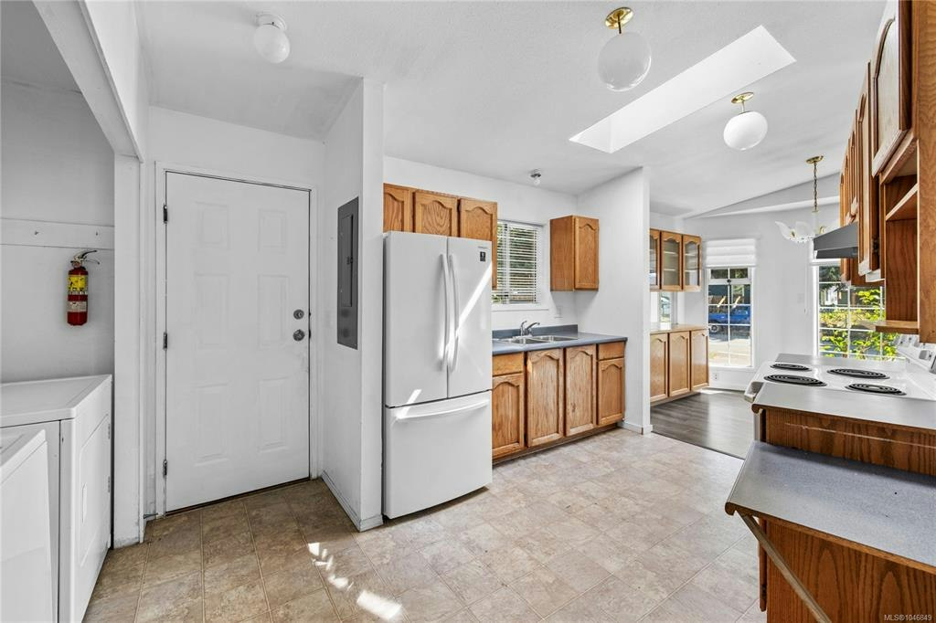 2454 E 5th Street, Courtenay, BC, V9N 8J2 - 16