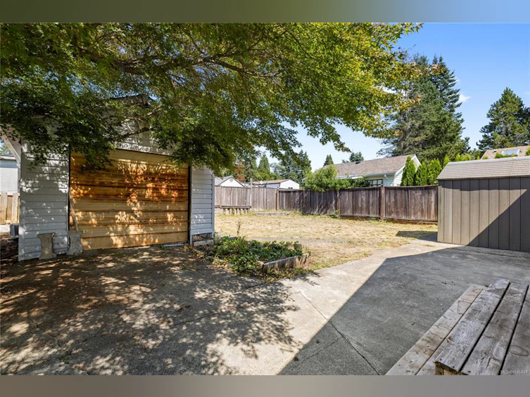 2454 E 5th Street, Courtenay, BC, V9N 8J2 - 28