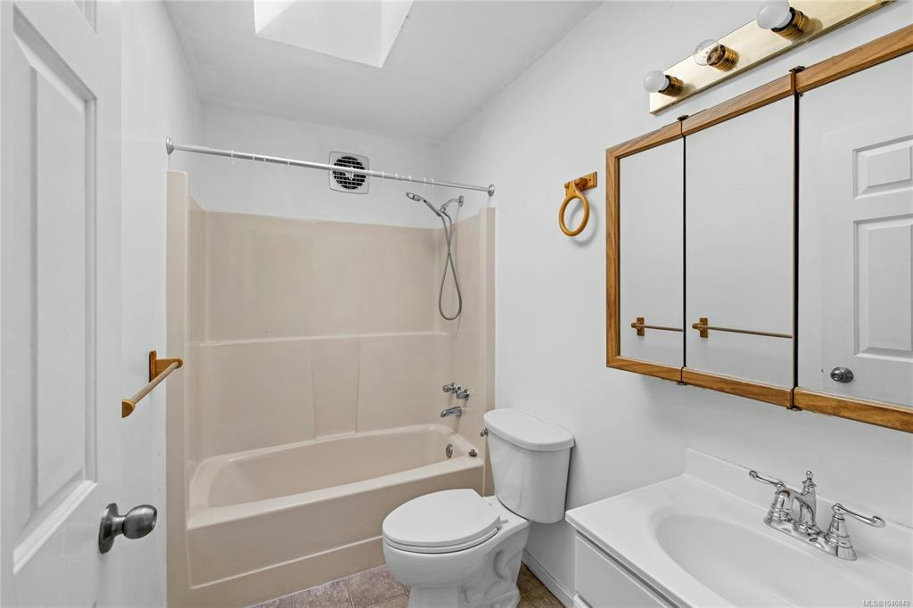 2454 E 5th Street, Courtenay, BC, V9N 8J2 - 23