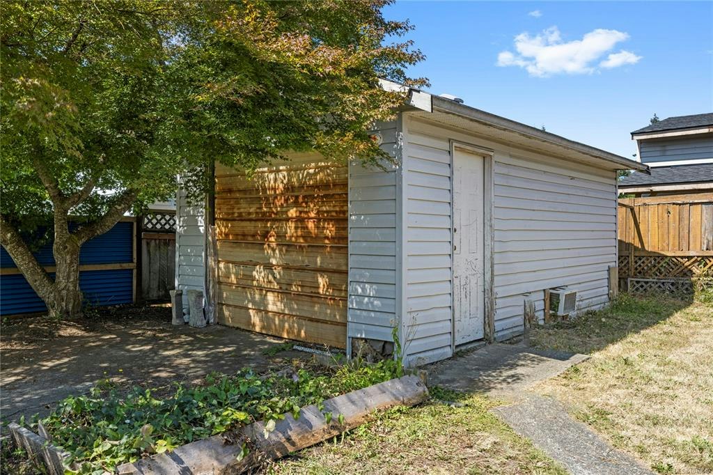2454 E 5th Street, Courtenay, BC, V9N 8J2 - 9