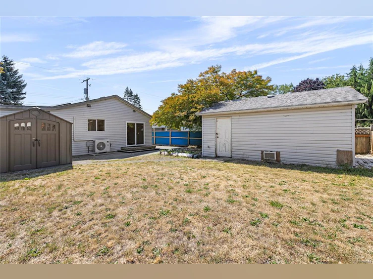 2454 E 5th Street, Courtenay, BC, V9N 8J2 - 8