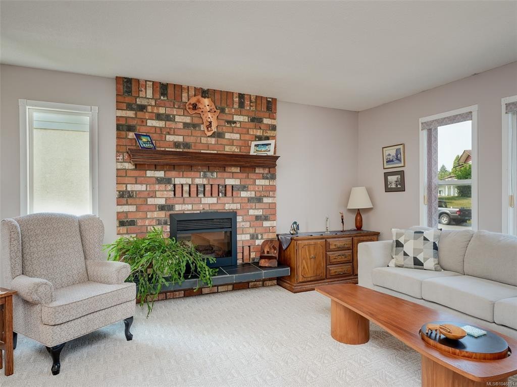 3960 Arlene Place, Saanich, BC, V8Z 6H9