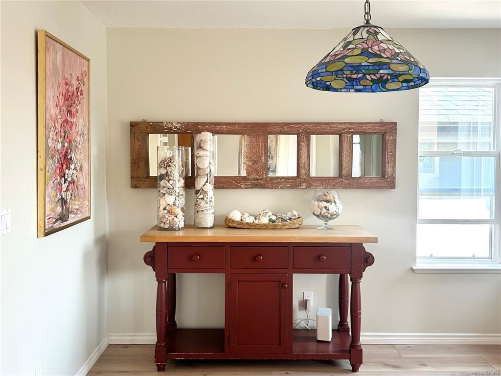533 Hampstead Street - 4