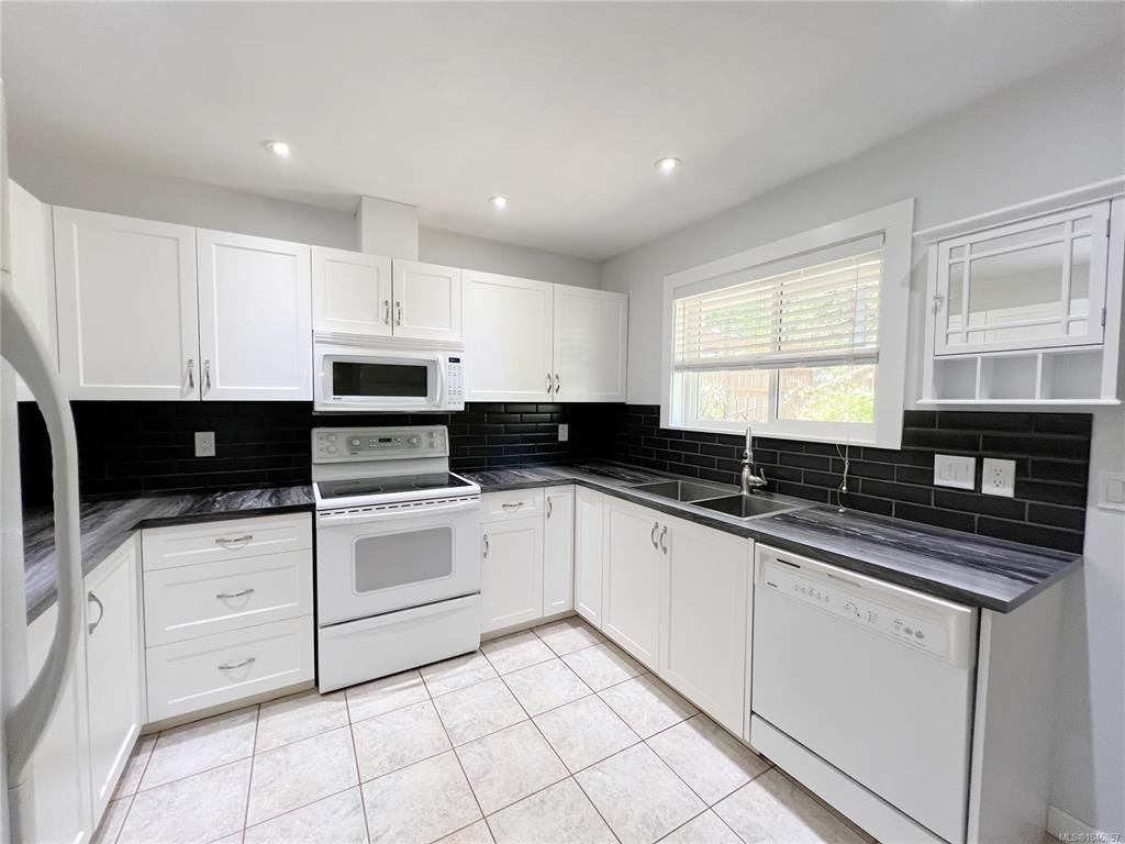 492 Cedar Crescent - 5