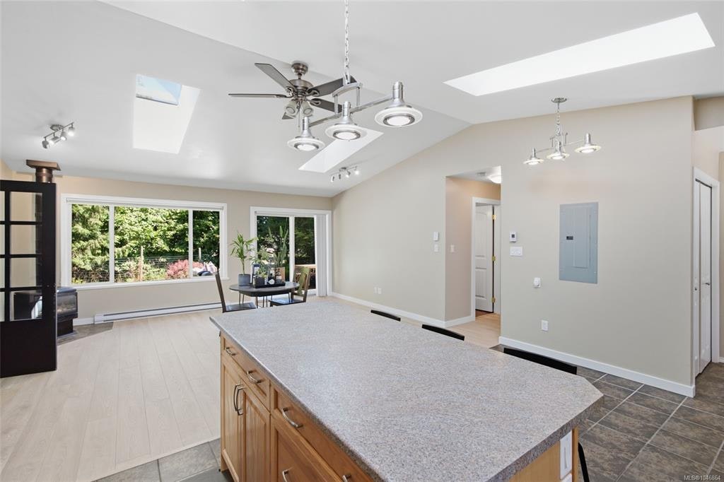 95 Mccoll Road, Bowser/Deep Bay, BC, V0R 1G0 - 19