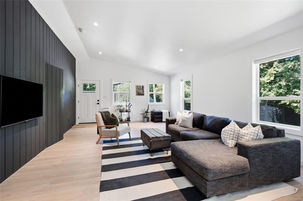 95 Mccoll Road, Bowser/Deep Bay, BC, V0R 1G0 - 2